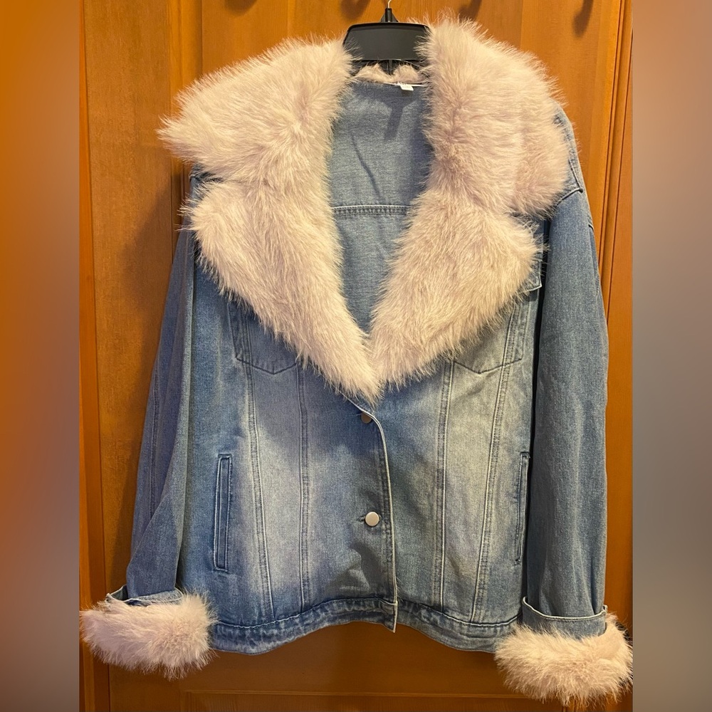 New Little Bees Bohemian Denim Trucker Jacket Sz L/XL